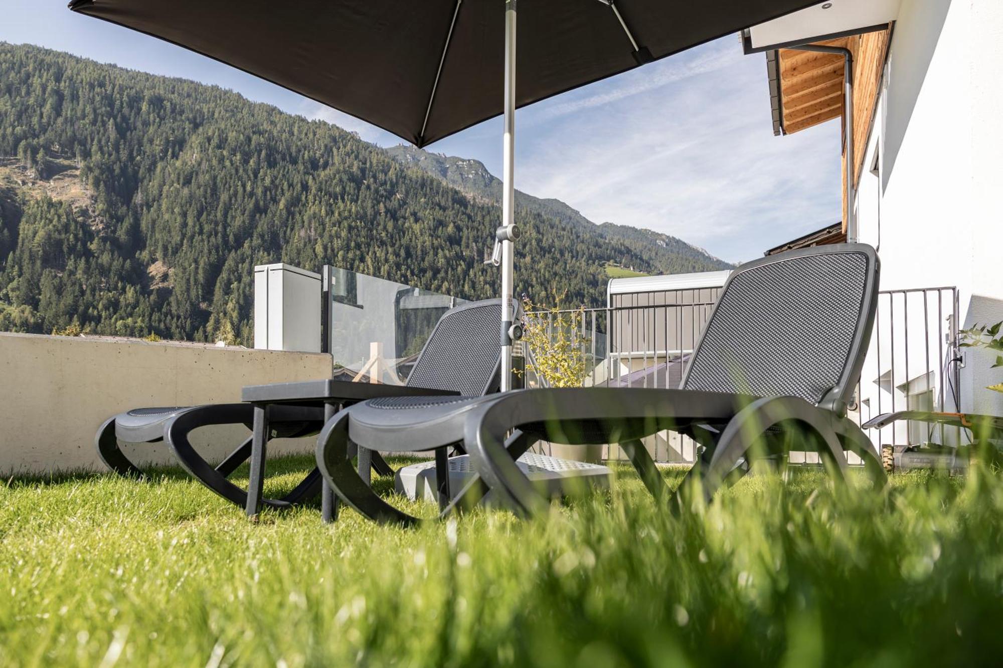 Bergmadl Apartments Neustift im Stubaital Exterior foto